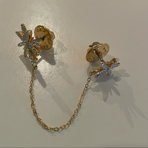 Starburst Lapel Pin - Picture 1 of 3